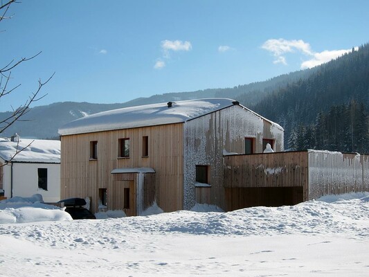 Ferienhaus im Winter | © Leogang.rocks