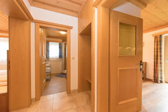 hainzbauer-2243 hainzbauer-2243