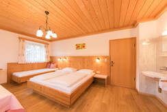 hainzbauer-2273 hainzbauer-2273