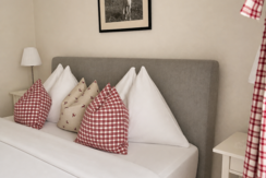 Resi Schlafzimmer Doppelbett