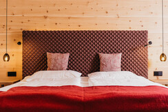 Zirbensuite-Abendrot-betthaupt-1_rupertus_cFotoBau