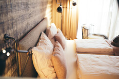 Gold Zimmer - Doppelbett