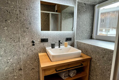 Bad-Dusche,WC (2) Bad-Dusche,WC (2)