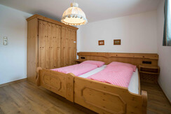 Schlafzimmer 2 (Keller)