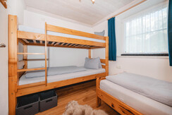 2. Schlafzimmer