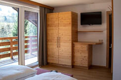 familienzimmer-ferienwohnung-hanna-leogang