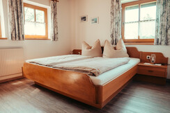 Schlafzimmer in der Ferienwohnung Birnhorn