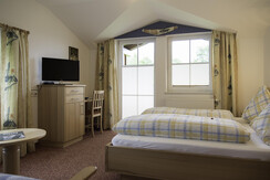 Doppelzimmer mit Aufbettung 9