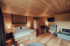 Holzhotel Forsthofalm Leogang Rooms Zimmer Suiten 