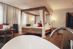 7_focus-media_web_suite-alpengluehen2