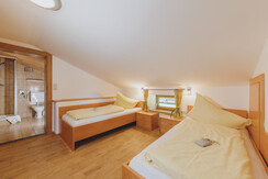 von hier aus geht es ins Badezimmer von hier aus geht es ins Badezimmer