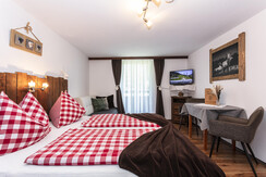 Zi 3 Holzknecht Zimmer - Doppelzimmer Zi 3 Holzknecht Zimmer - Doppelzimmer