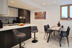 Kitchen - Dining room 01