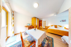 Leogang-Schlafzimmer-06042024_110039 Leogang-Schlafzimmer-06042024_110039